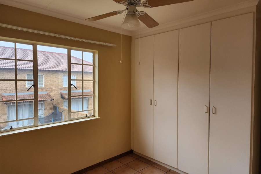 To Let 4 Bedroom Property for Rent in Cashan North West